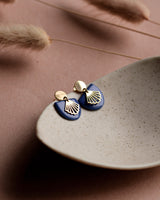 Ohrstecker 'Halbkreis Fächer' aus Porzellan