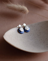 Ohrstecker 'Mondplättchen' aus Porzellan