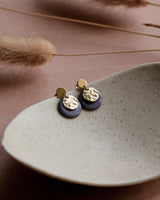 Ohrstecker 'Mondplättchen' aus Porzellan