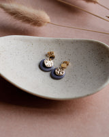 Ohrstecker 'Mondplättchen' aus Porzellan