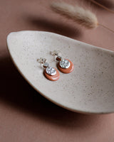 Ohrstecker 'Mondplättchen' aus Porzellan