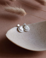 Ohrstecker 'Mondplättchen' aus Porzellan