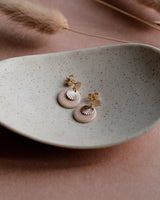 Ohrstecker 'Sonnenplättchen' aus Porzellan