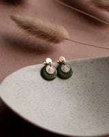 Ohrstecker 'Sonnenplättchen' aus Porzellan