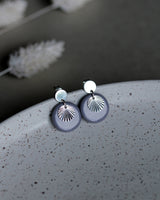 Ohrstecker 'Sonnenplättchen' aus Porzellan