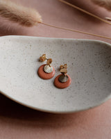 Ohrstecker 'Sonnenplättchen' aus Porzellan