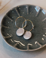 Creolen mit Porzellan-Anhänger 'Triple'