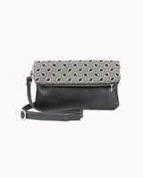Leder-Foldover-Clutch 'Finja' - Schwarz/Weiß