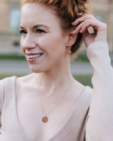 Halskette mit Porzellan-Anhänger 'Pfeile'