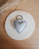 Veganer Schlüsselanhänger 'Herz' aus Kunstleder