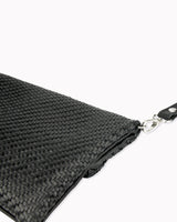 Leder-Foldover-Clutch 'Finja' - Schwarz/geflochten