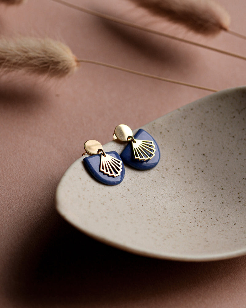 Ohrstecker 'Halbkreis Fächer' aus Porzellan