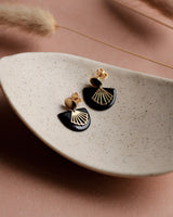 Ohrstecker 'Halbkreis Fächer' aus Porzellan