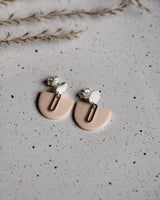 Ohrstecker 'Halbkreis Oval' aus Porzellan