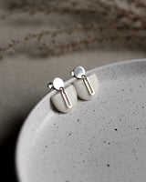 Ohrstecker 'Halbkreis Oval' aus Porzellan