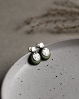 Ohrstecker 'Mondplättchen' aus Porzellan