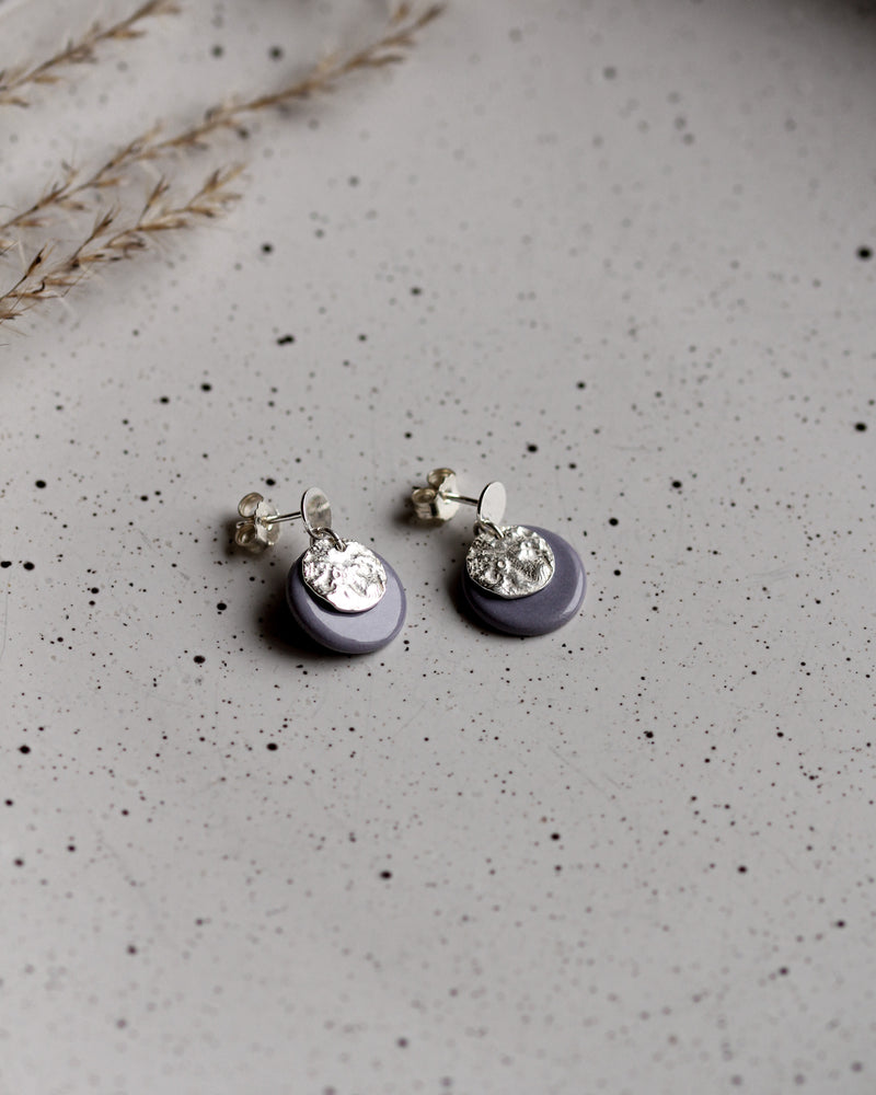 Ohrstecker 'Mondplättchen' aus Porzellan