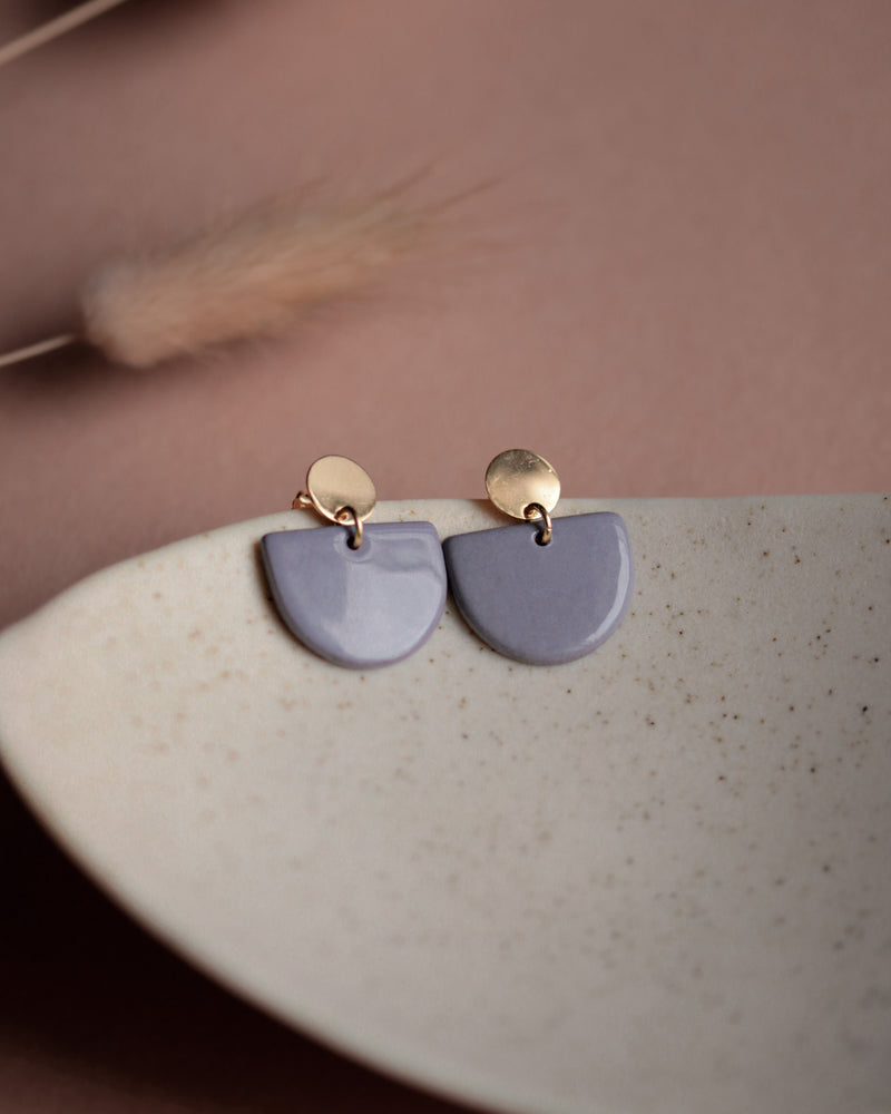 Ohrstecker 'Porzellanplätchen Halbkreis'