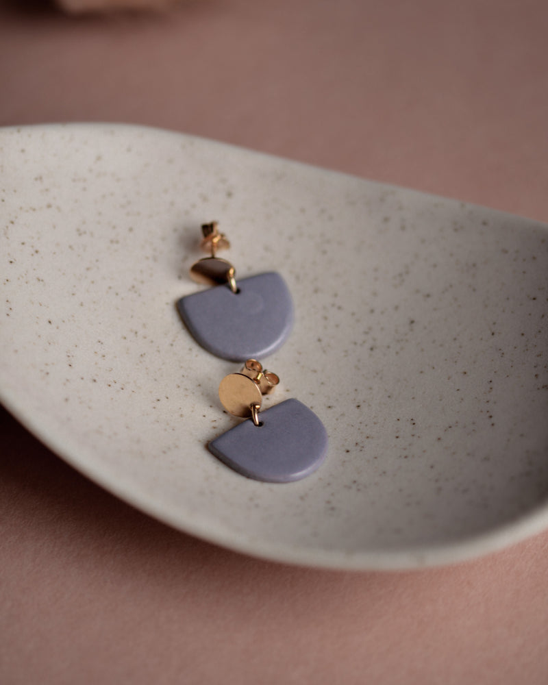 Ohrstecker 'Porzellanplätchen Halbkreis'