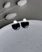 Ohrstecker 'Porzellanplätchen Halbkreis'